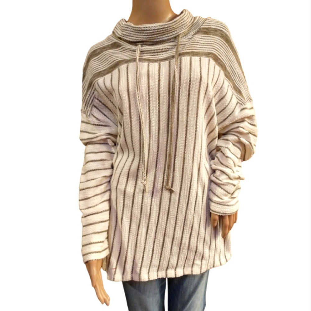 Umgee Cowl Neck Long Sleeve Grey & White Striped Sweater Top Sz L